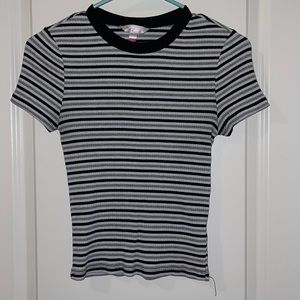 Black and White Stripped Crop Top